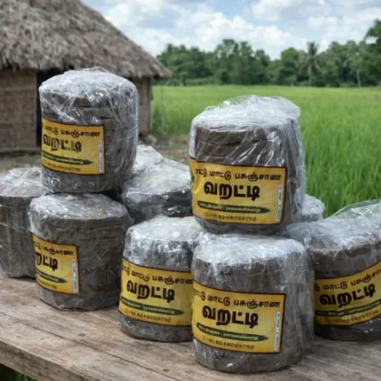 Dried Cow Dung Cake (நாட்டு மாட்டு பசுஞ்சாண வரட்டி) 8Pcs